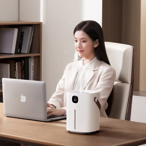 HM01 Wireless Mini Humidifier 2L Portable Rechargeable Desktop Air Humidifier